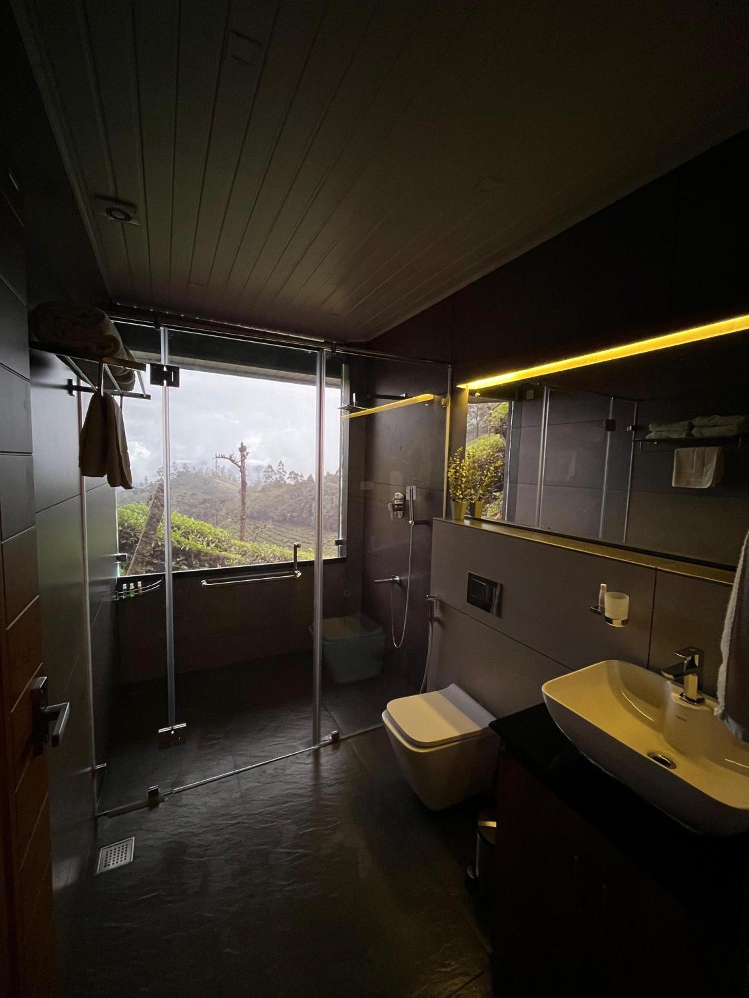 Misty Courtyard Resort Chinnakanal ภายนอก รูปภาพ
