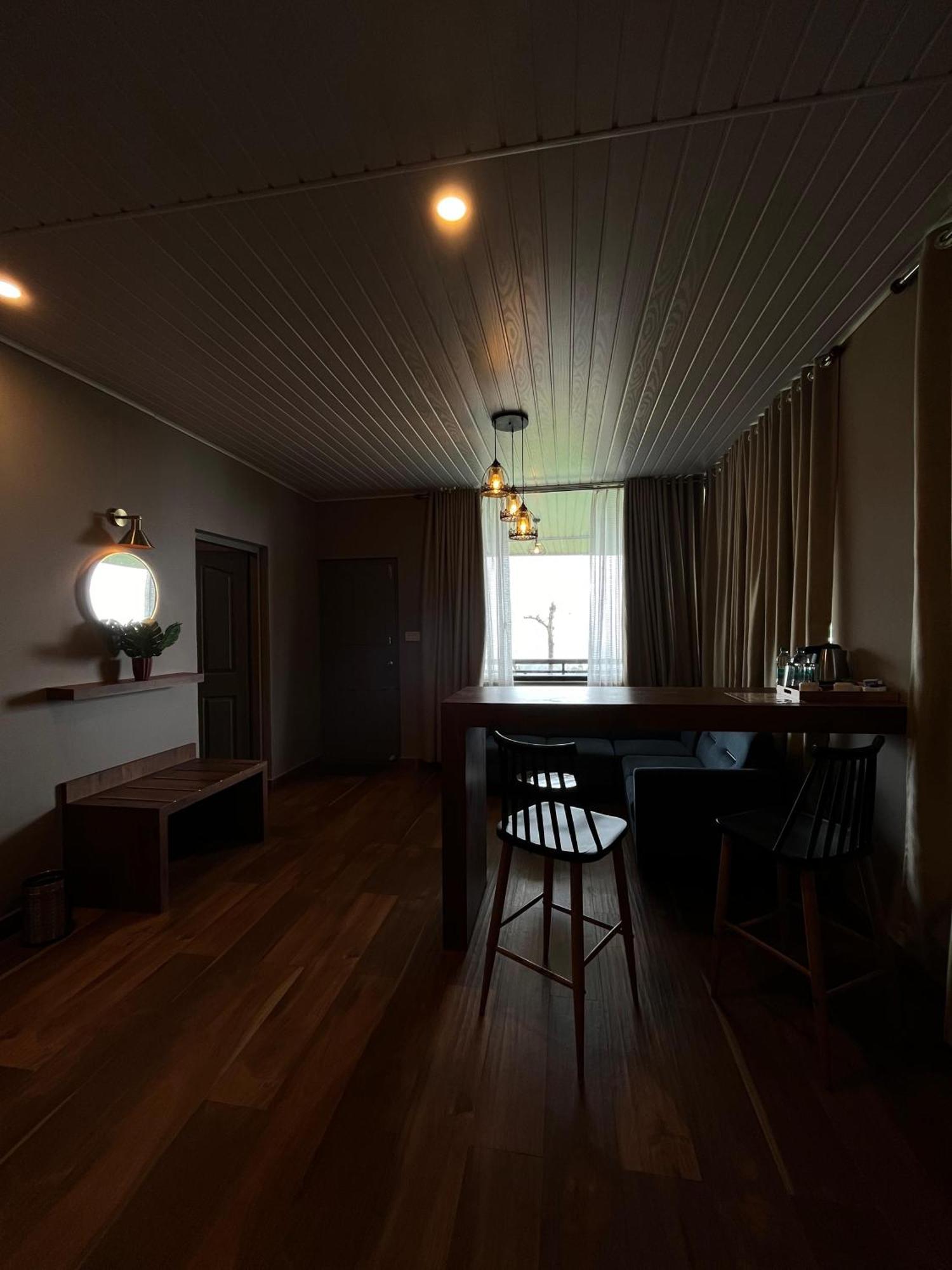 Misty Courtyard Resort Chinnakanal ภายนอก รูปภาพ