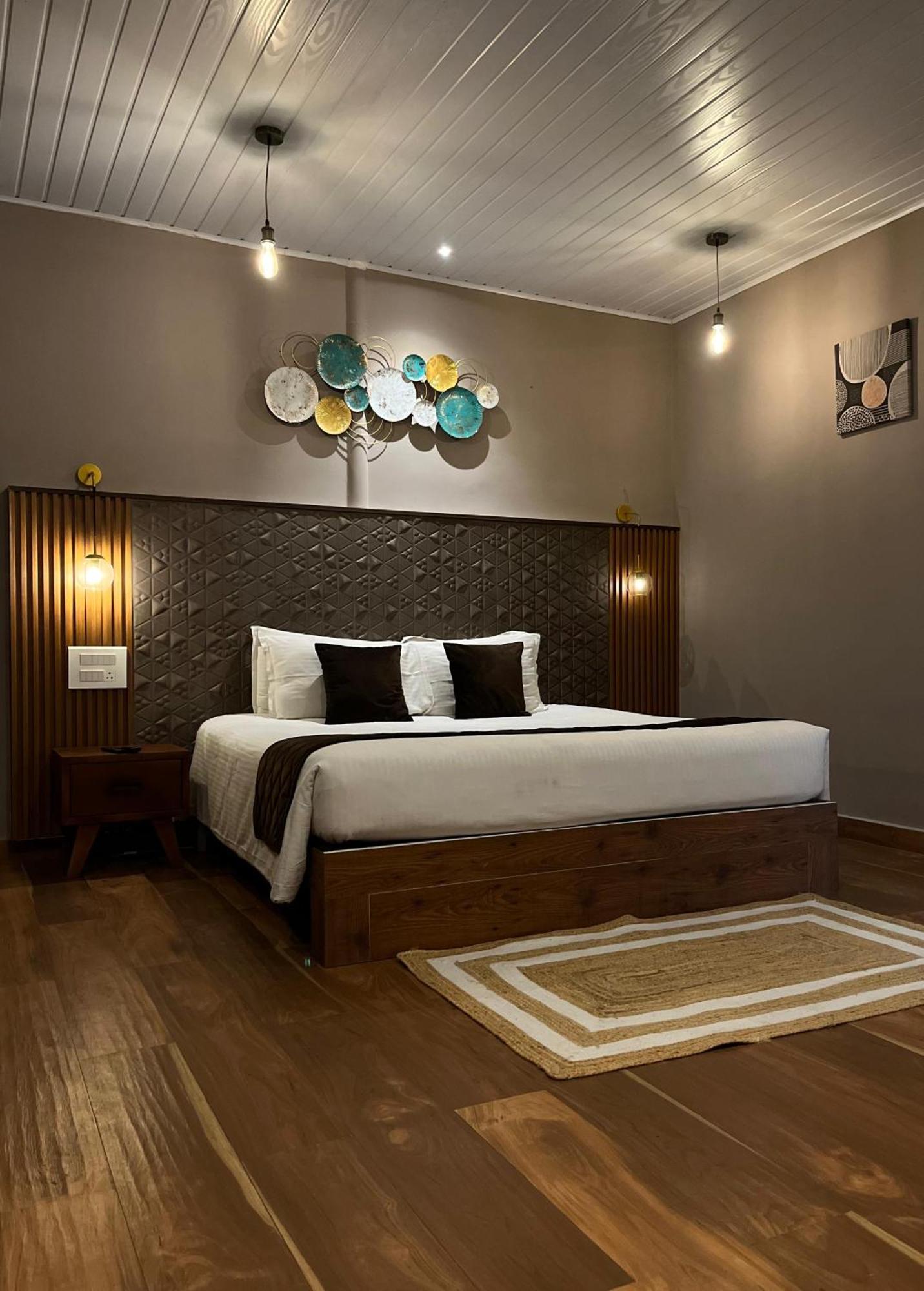 Misty Courtyard Resort Chinnakanal ภายนอก รูปภาพ