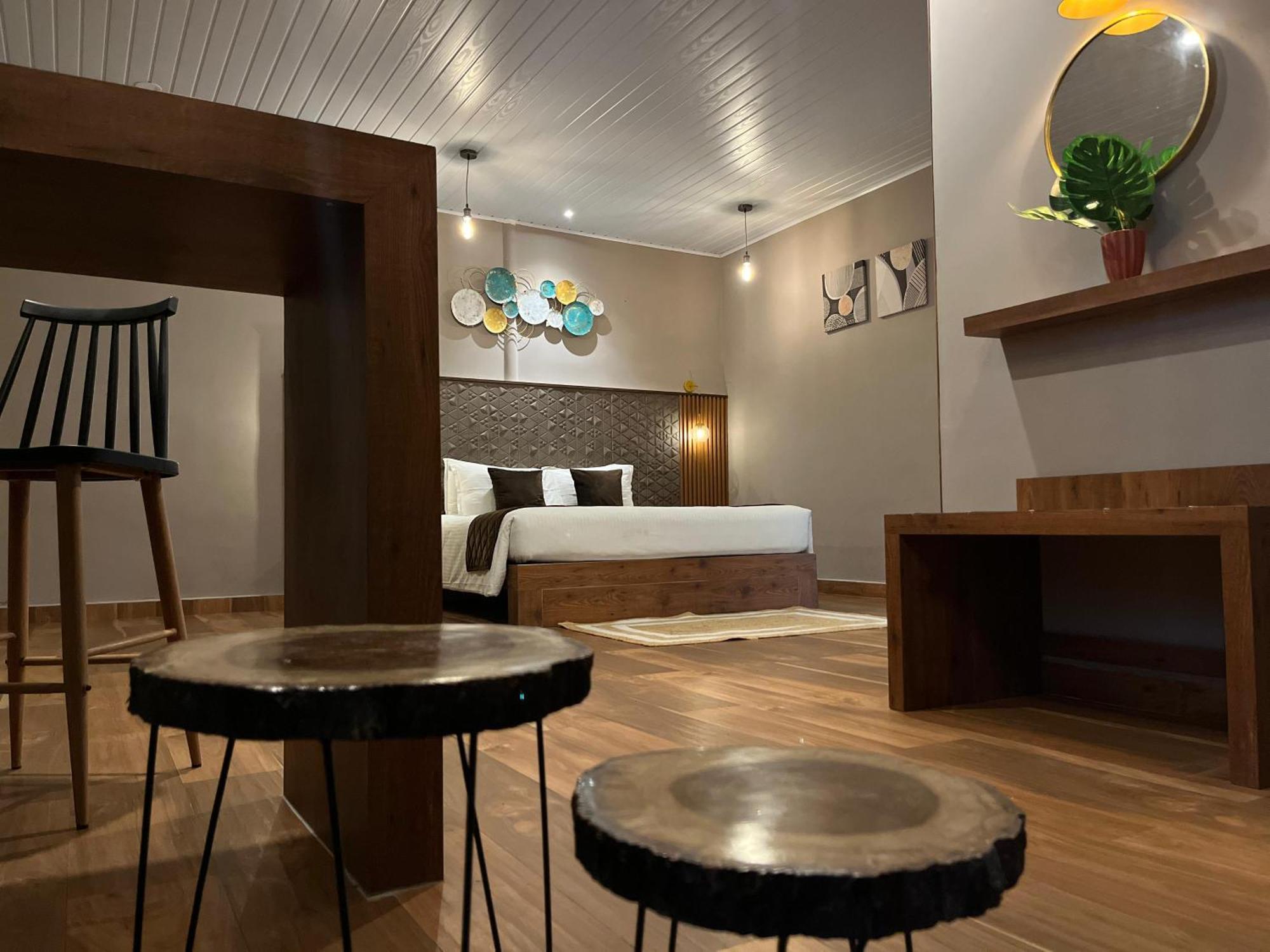 Misty Courtyard Resort Chinnakanal ภายนอก รูปภาพ